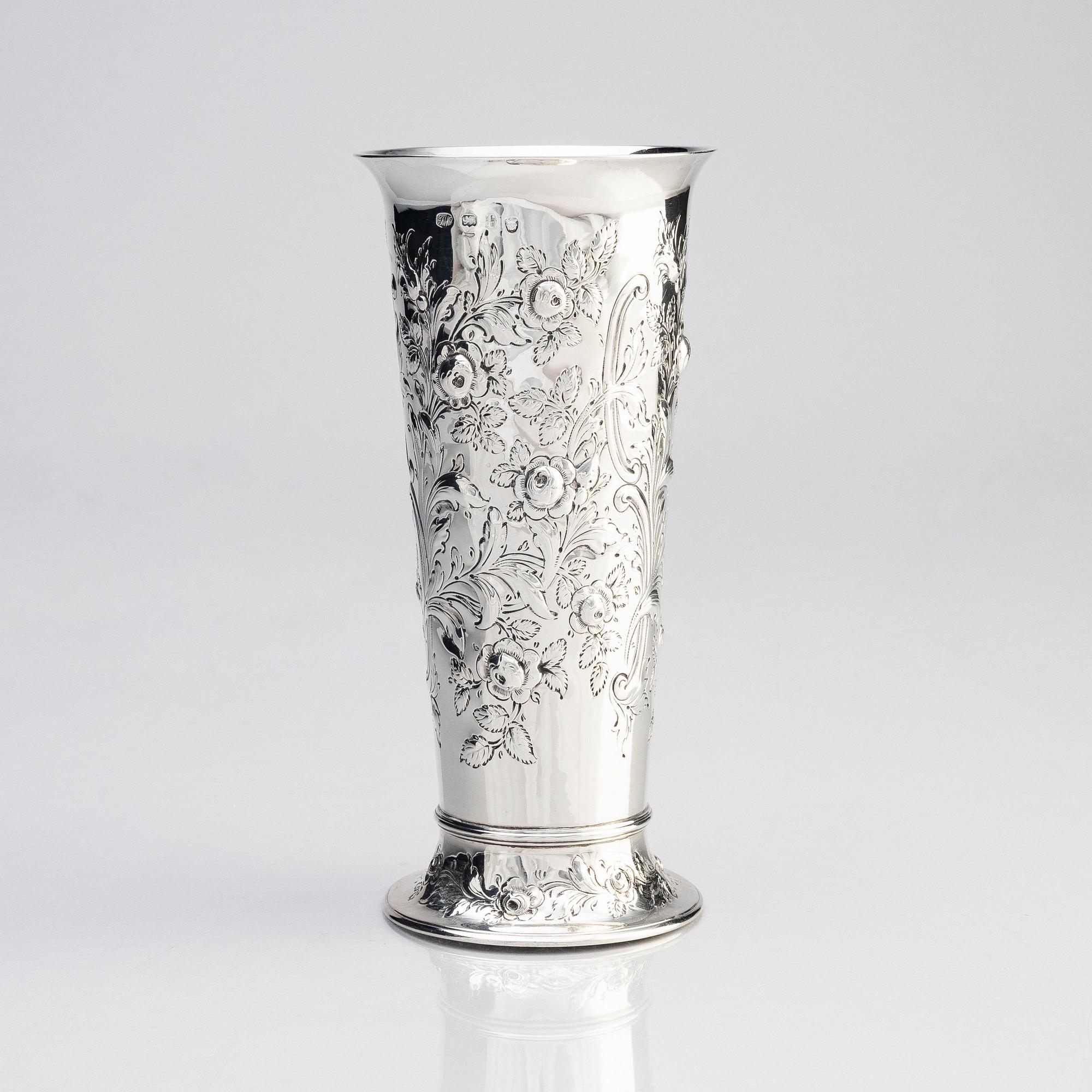 A British silver beaker, mark of Thomas Whipham, London 1781.