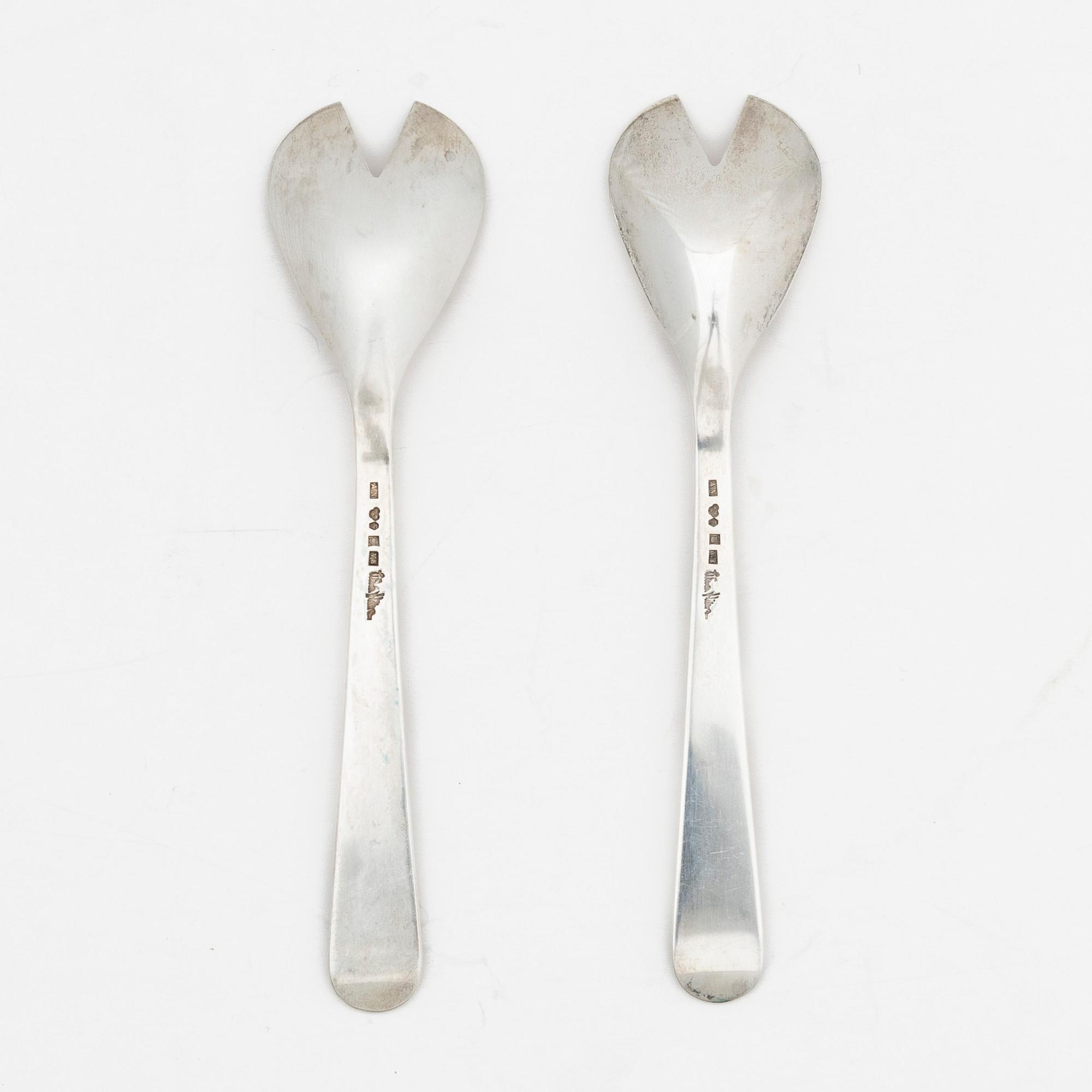 Wiwen Nilsson, Two silver oyster spoons, Anders Nilsson, Lund 1947.