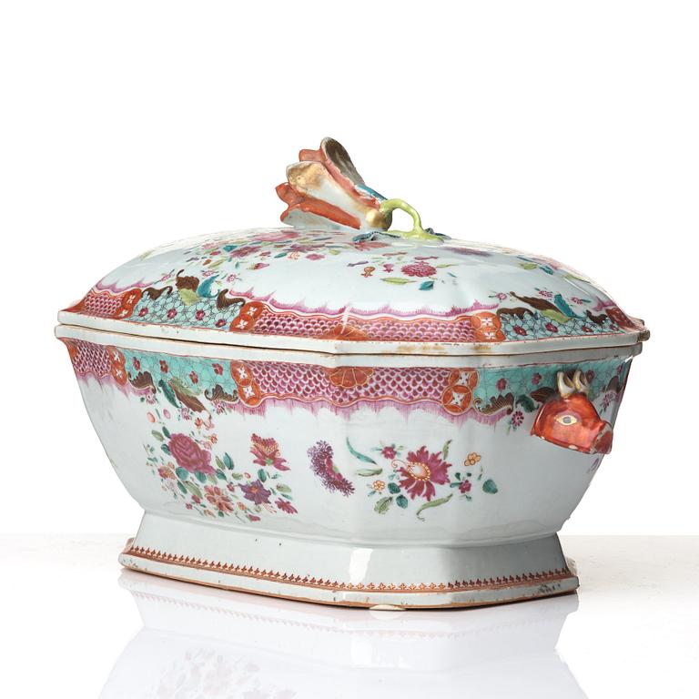 A famille rose tureen with cover and stand, Qingdynasty, Qianlong (1736-95).