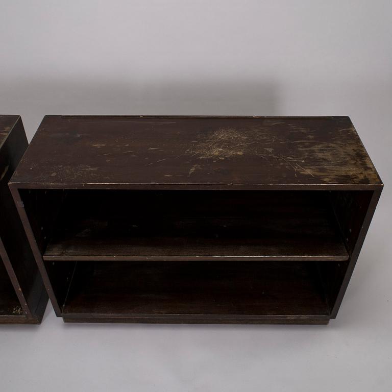 Aino Aalto, Two bookshelves for O.Y. Huonekalu- ja Rakennustyötehdas A.B.