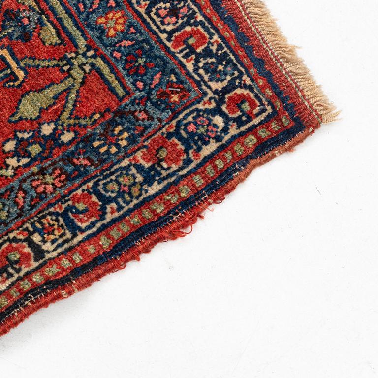 An antique Bidjar carpet, ca 251-260 x 136 cm.