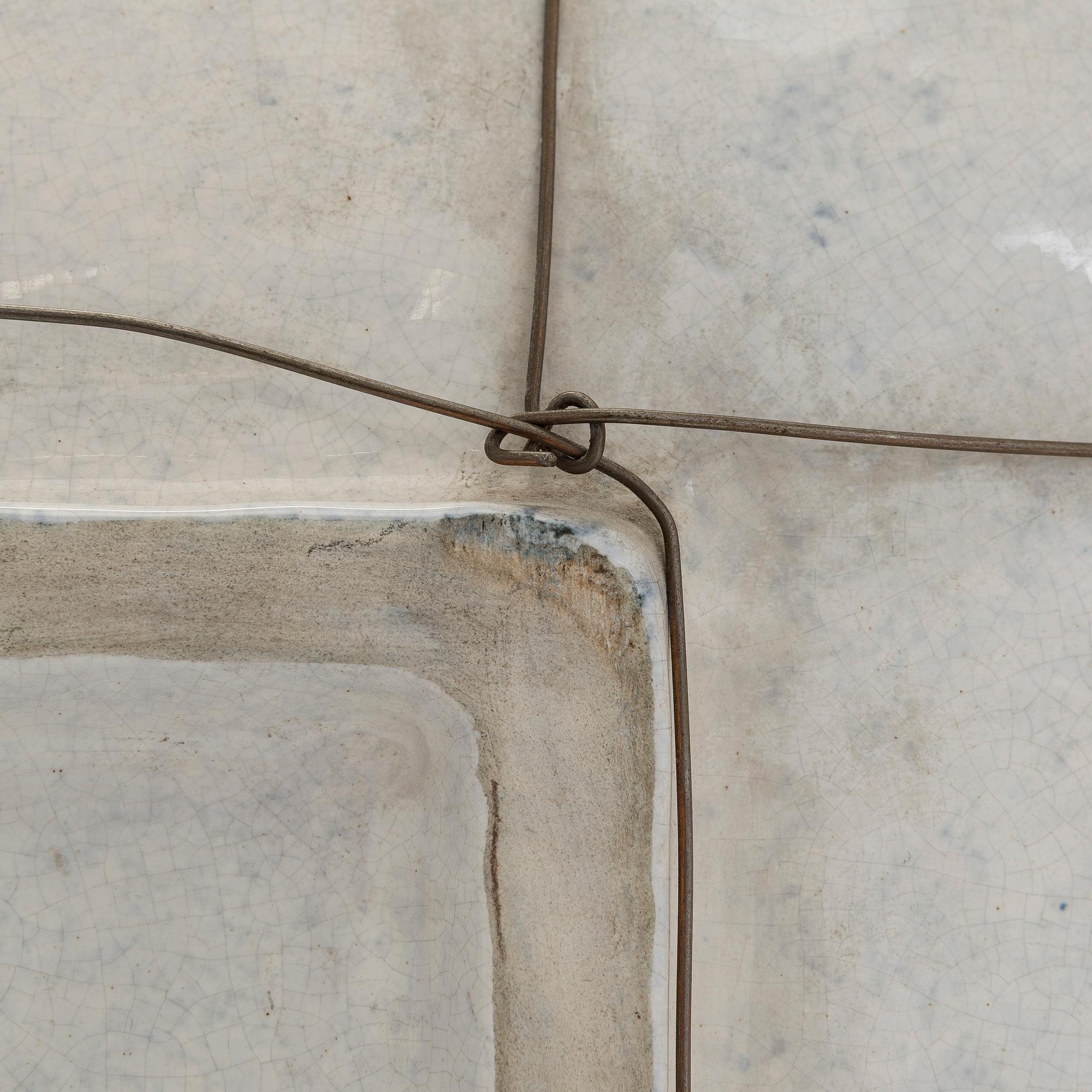 Birger Kaipiainen, väggrelief, stengods, signerad Kaipiainen 1945 Arabia.