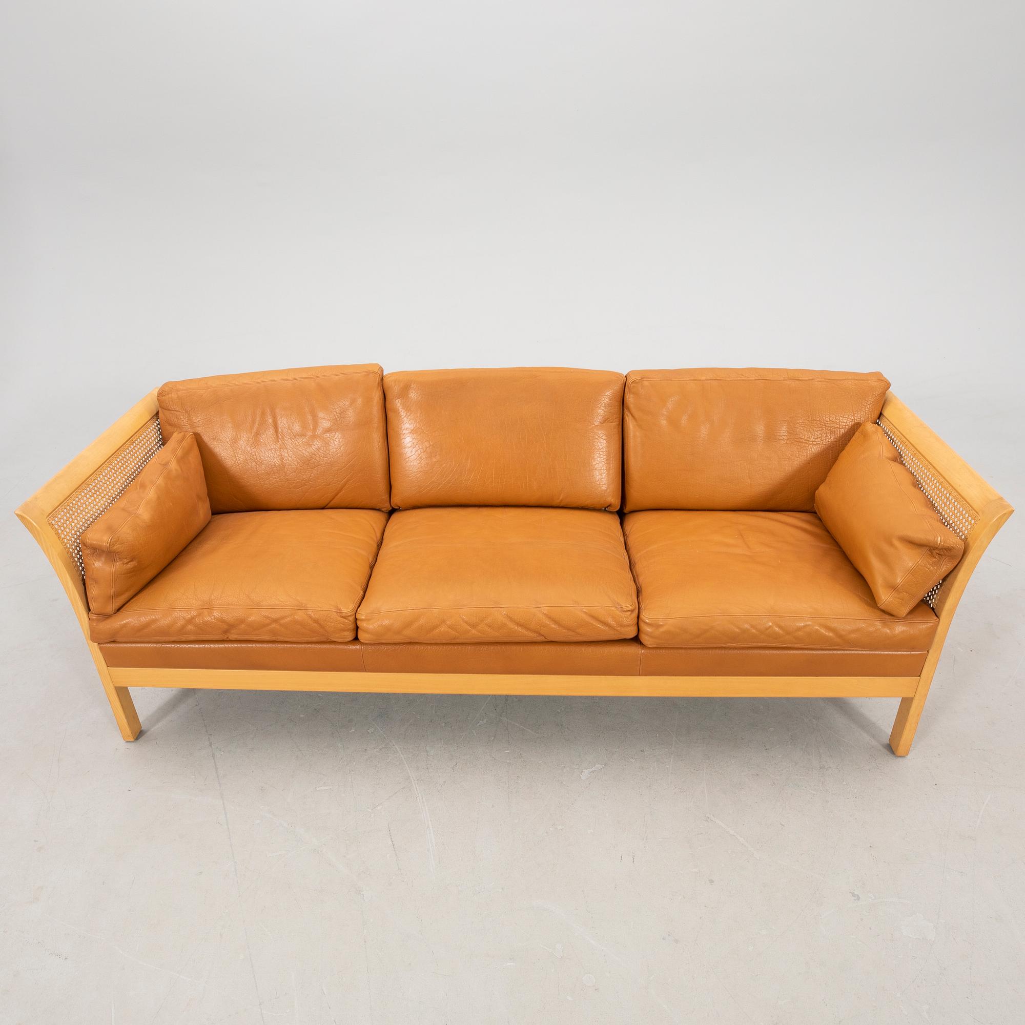 Arne Norell, soffa "Rotang" Norells möbler 1900-talets slut.