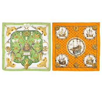 Hermès, two scarves "Nefs d'Or" and "Etriers".