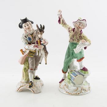 Figurines 2 pcs probably Germany around 1900 porcelain.