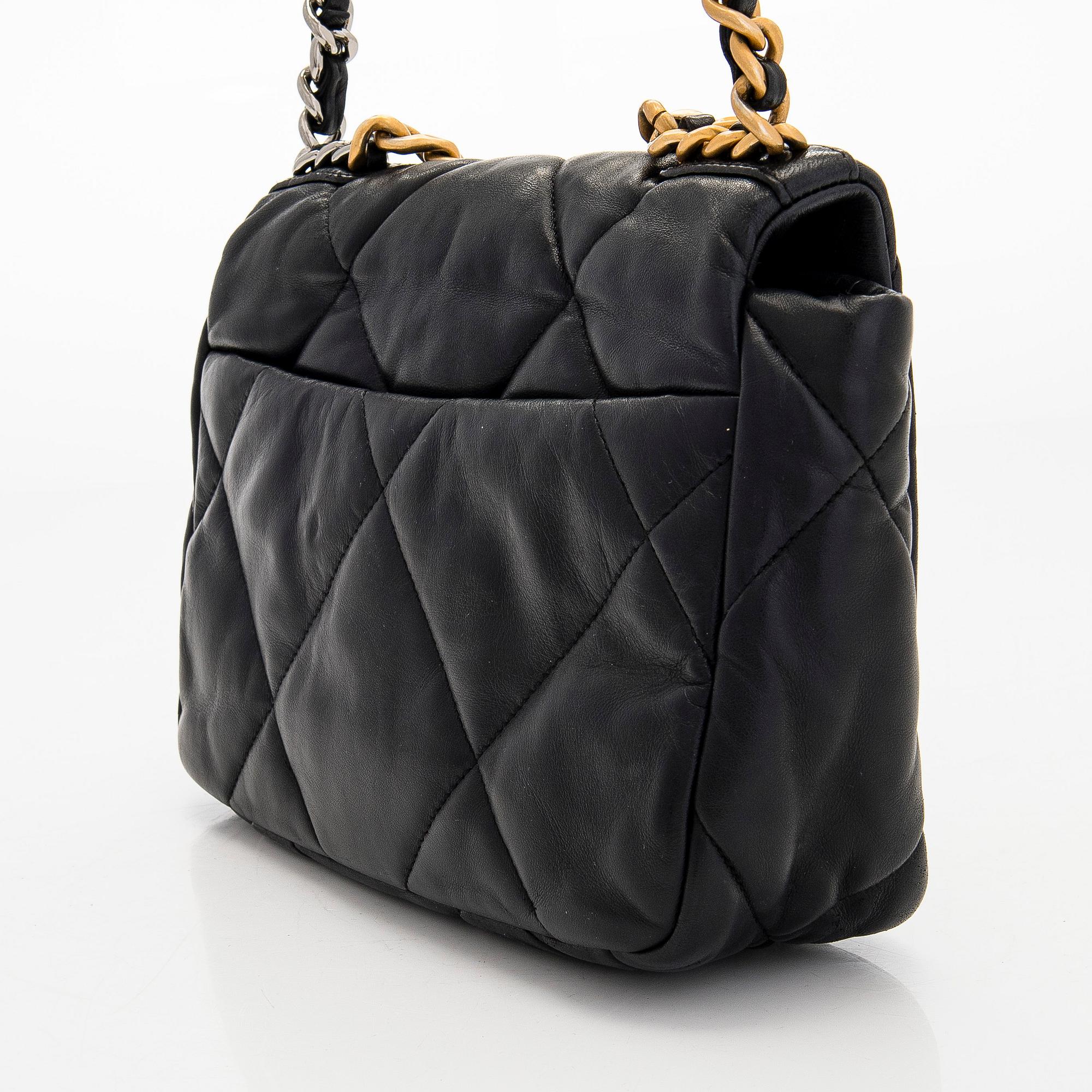 Chanel, laukku, "19 Small Flap Bag", 2021.