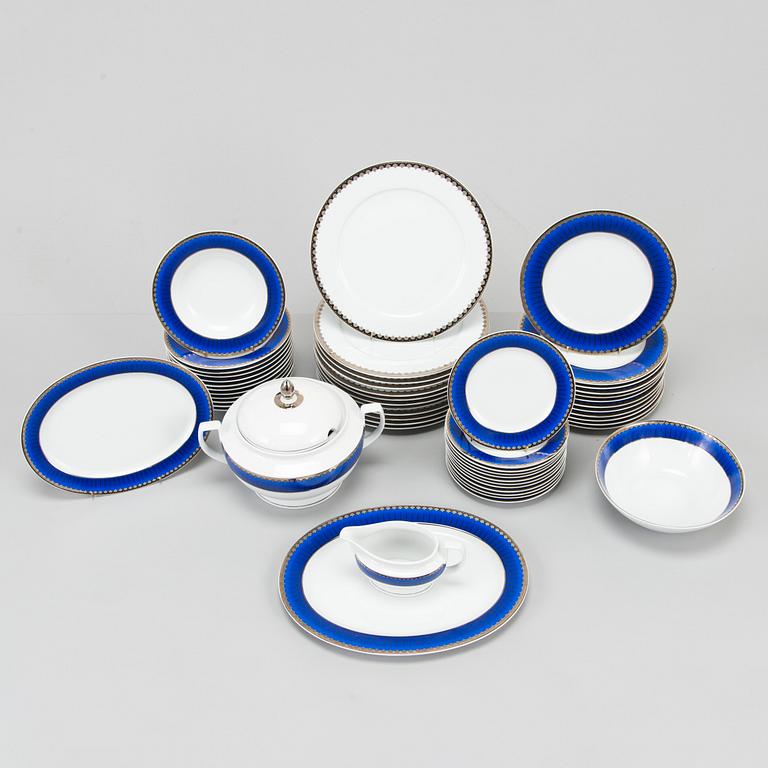 Sigvard Bernadotte, matservis, 53 delar, porslin, "Marianne Royal Blue", Christineholm, Millenniumserien 2000.