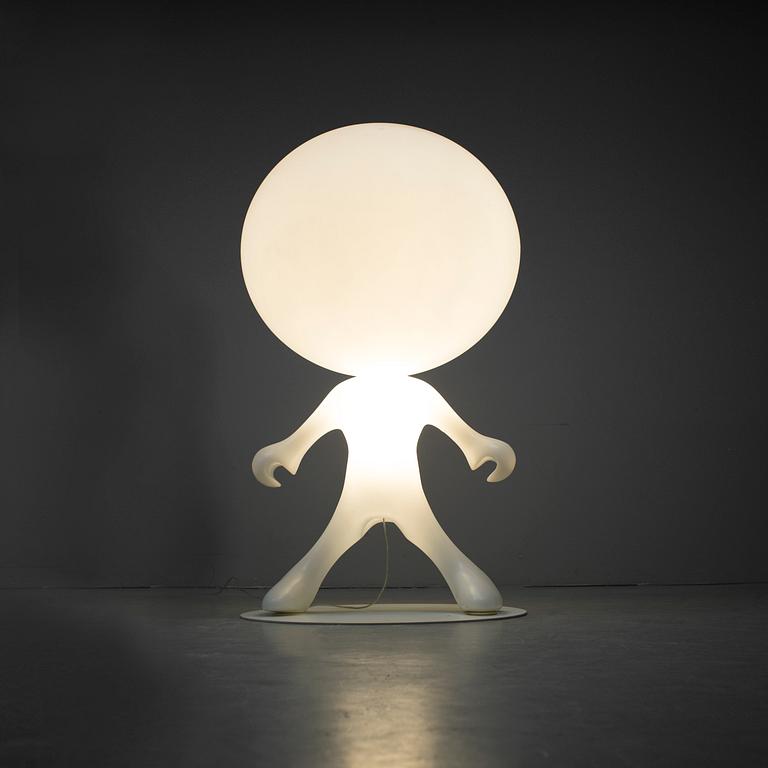 GOLVLAMPA, "Spacewalker", Constantin Wortmann, Dark, 2008.