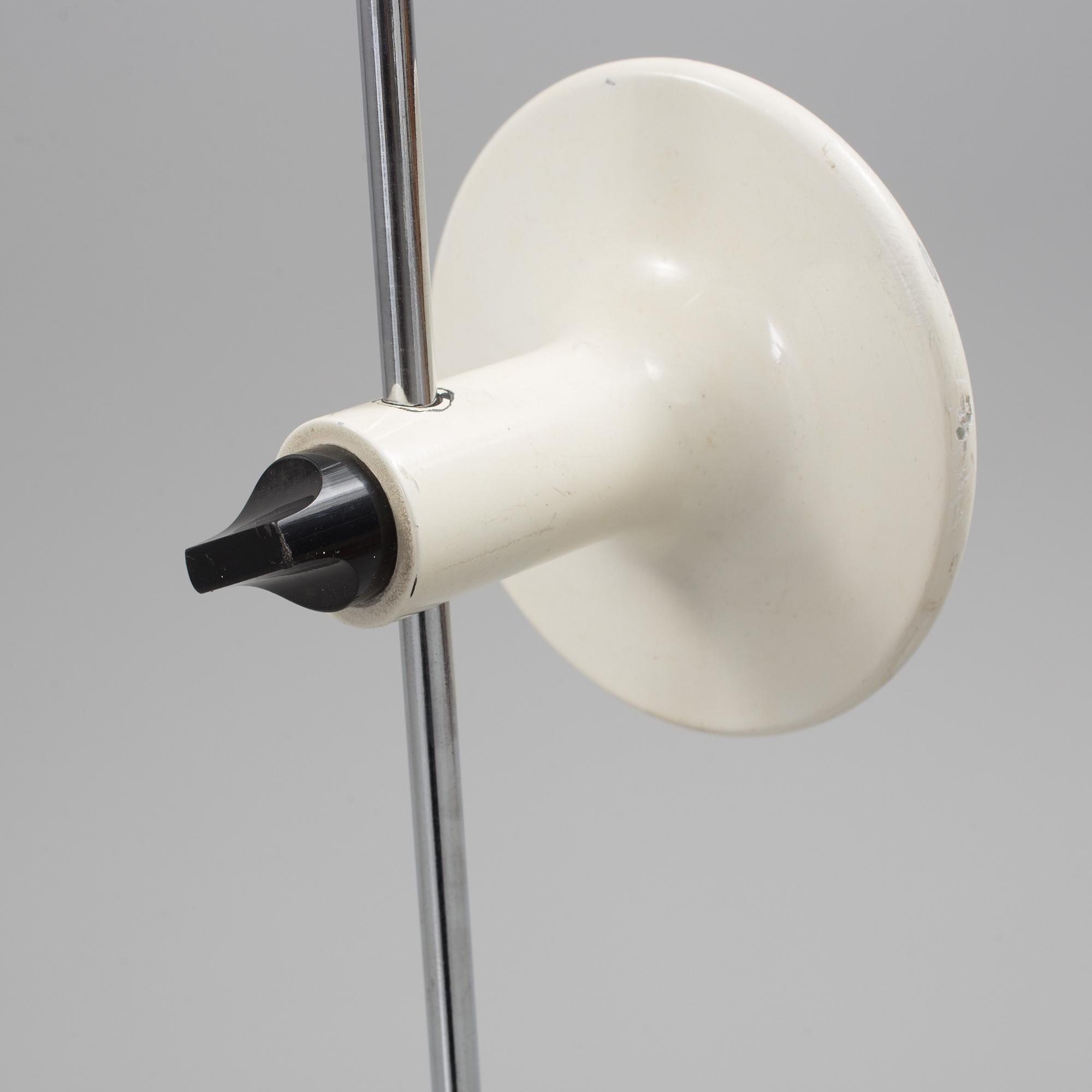 A Joe Colombo "Spider", wall lamp, Oluce, designed in 1968.