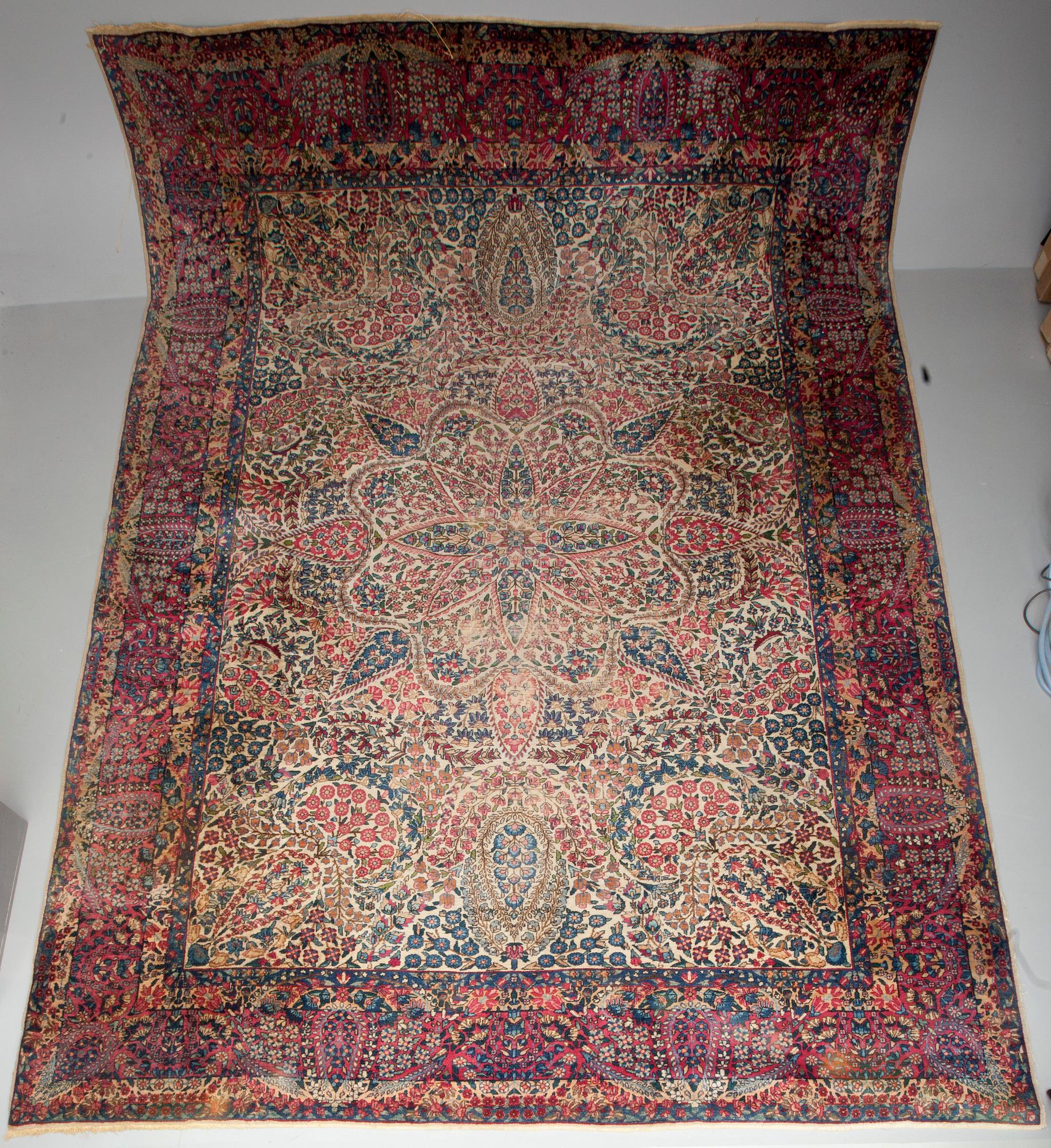 MATTA, 373x270 cm.