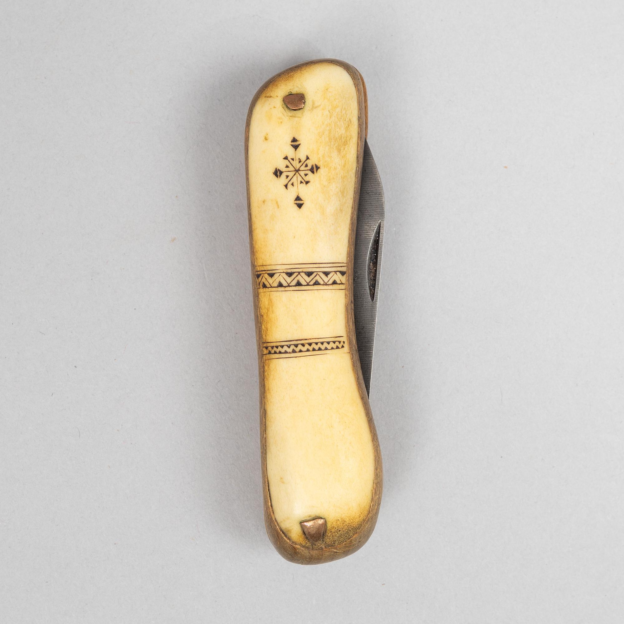 Lars Pirak, a signed folding knife.