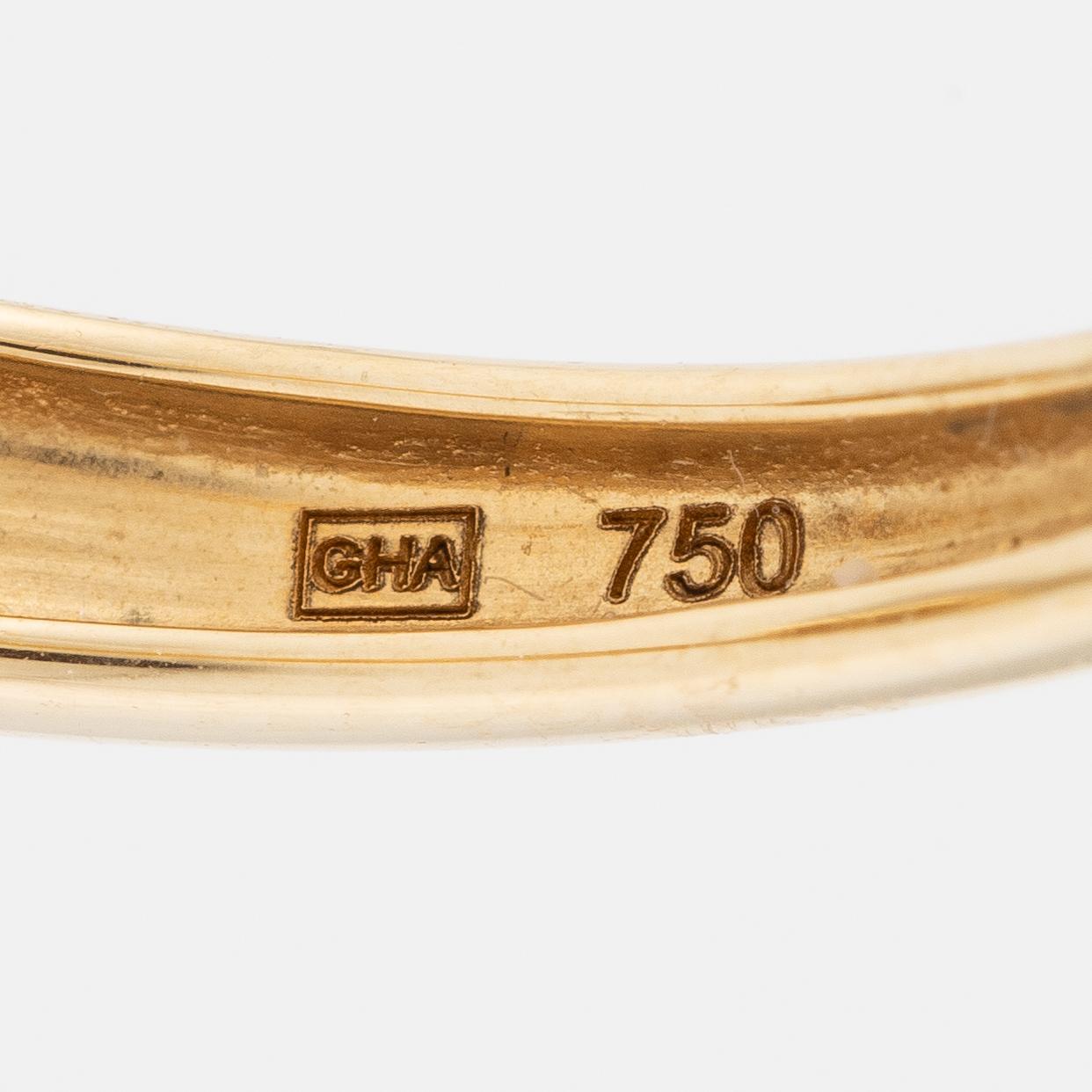 Ring, 18K gold with small brilliant-cut diamonds.