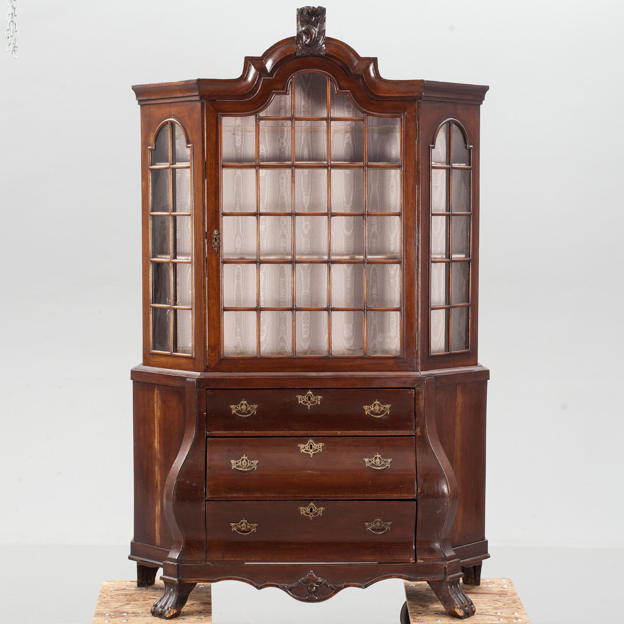 VITRINSKÅP, barockstil, Holland, 1800-tal.