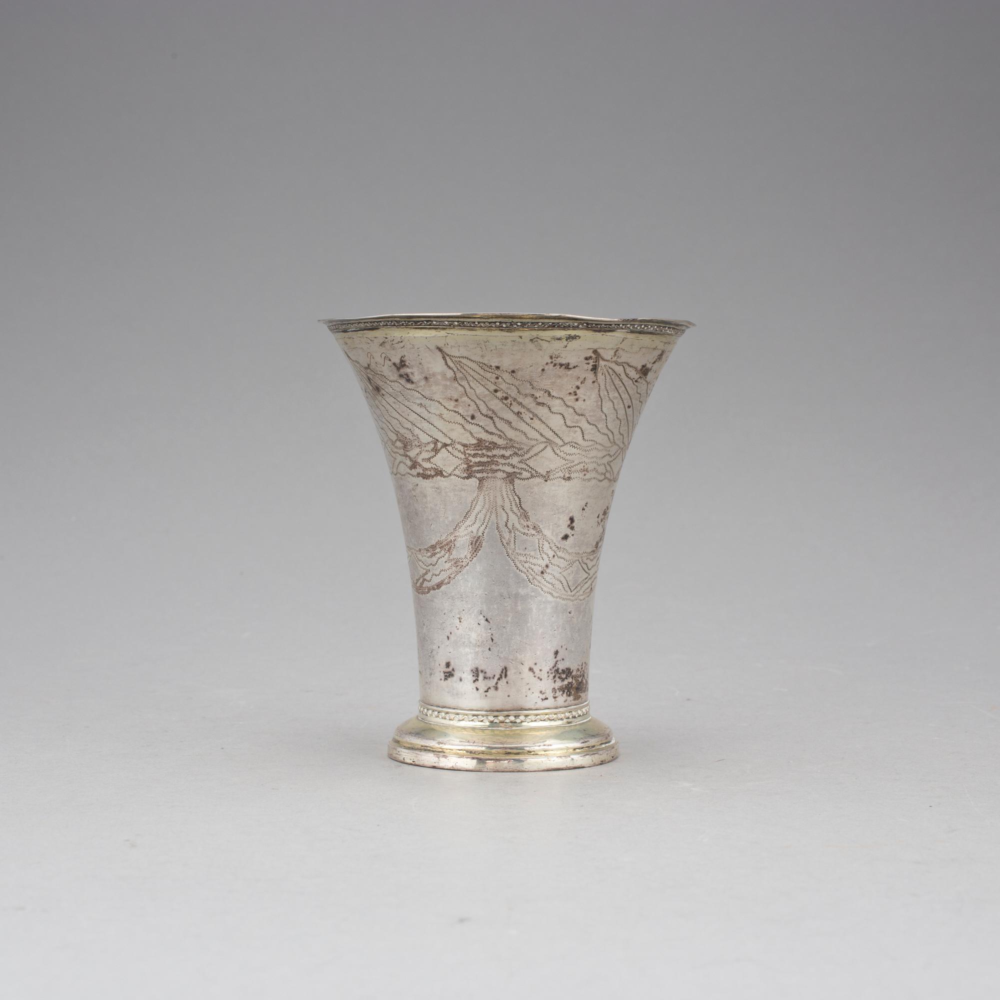 BÄGARE, silver, otydliga stämplar, Sverige 1827. Vikt ca 98 gram.