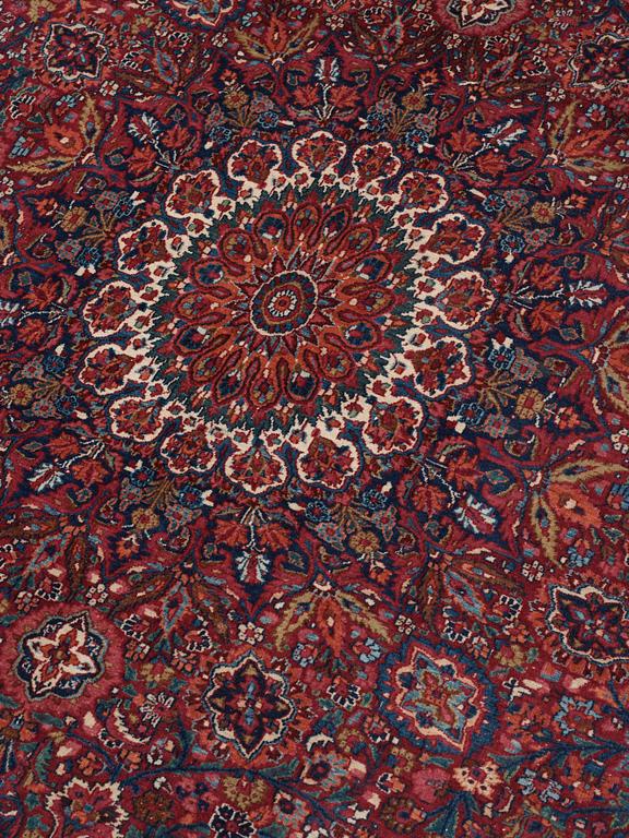 MATTA, semiantik Birjand, ca 342,5 x 263,5 cm.