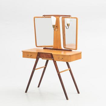 Dressing table, mid-20th century.