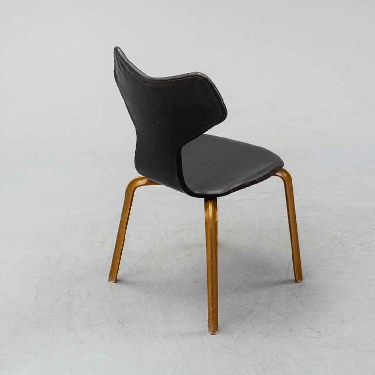 A 'Grand Prix' chair by Arne Jacobsen for Fritz Hansen, designed 1957.
