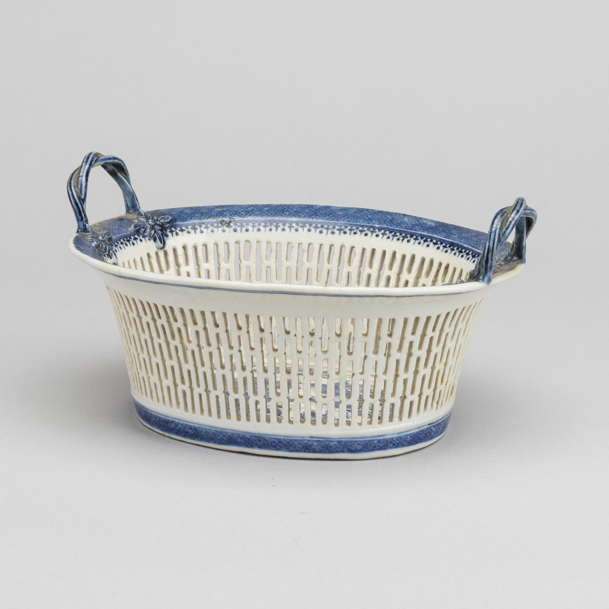 A Chinese Qianlong blue and white porcelain chestnut bowl.