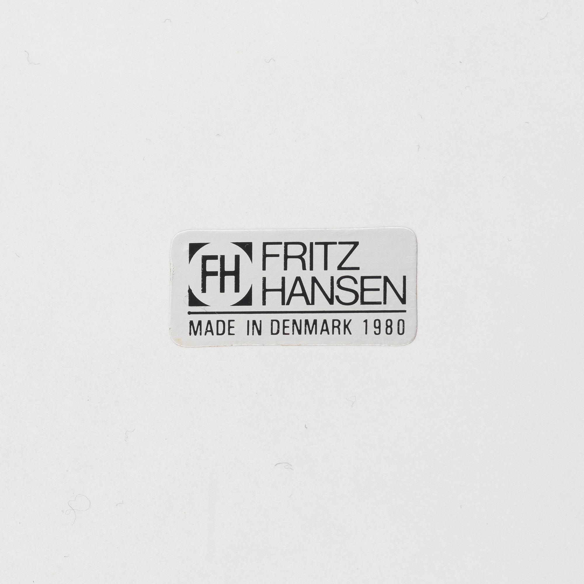 Bruno Mathsson & Piet Hein, matbord, "Supercirkel", Fritz Hansen, Danmark, 1980.