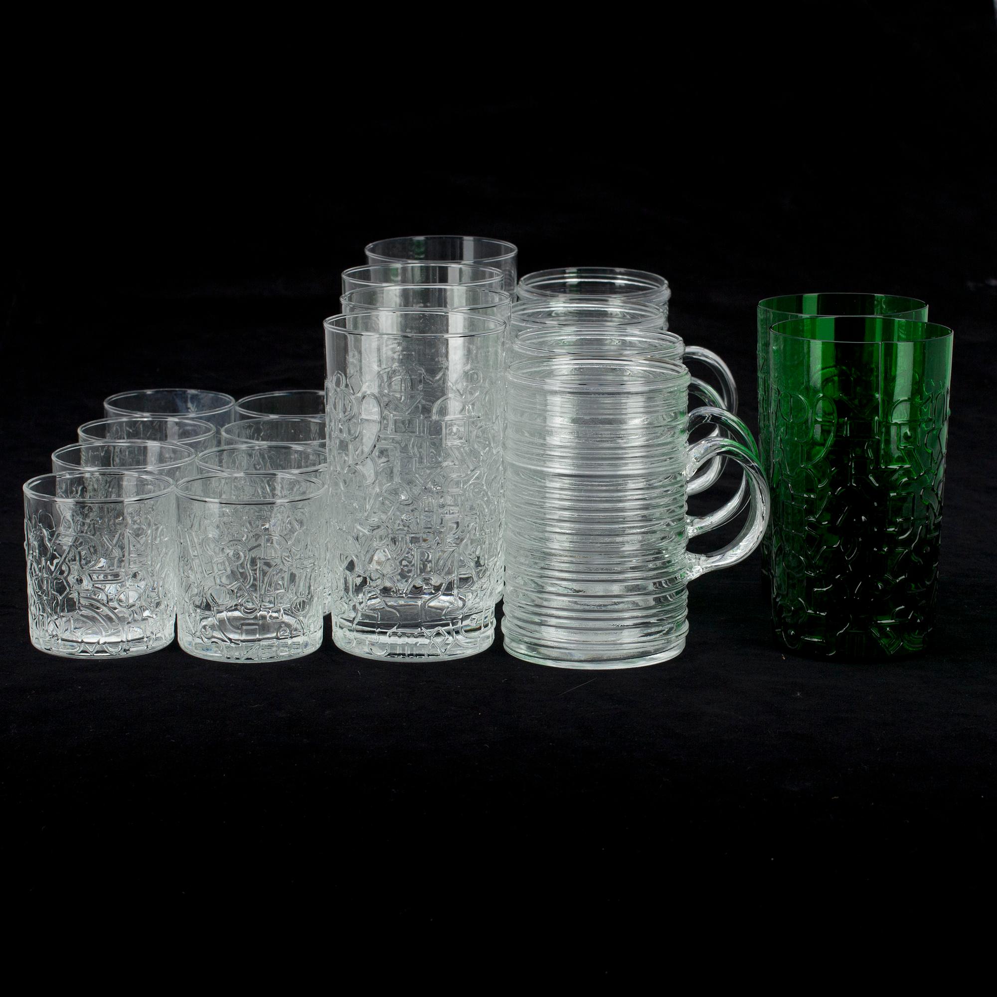 GLAS, 14 st, "Relief" Heikki Orvola, STOP, 4 st, "Rustica" Kaj Franck, 1970-tal.