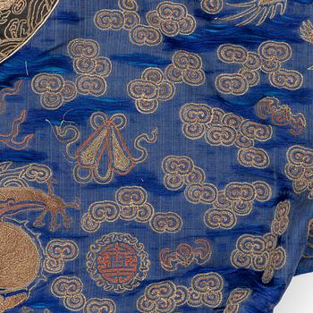 A chinese emboidered silk robe, early 20th Century.