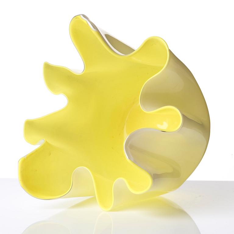 Paolo Venini, & Fulvio Bianconi, a "Fazzoletti" glass vase, Venini, Murano, Italy.