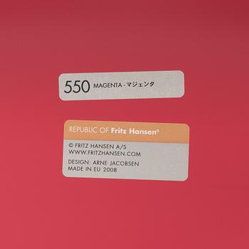 Arne Jacobsen, stolar 2 st, Fritz Hansen 2008.
