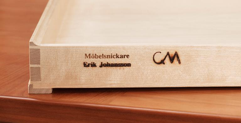 CARL MALMSTEN, skrivbord "Cellulosa", utfört av möbelsnickare Erik Johansson, Eskilstuna.