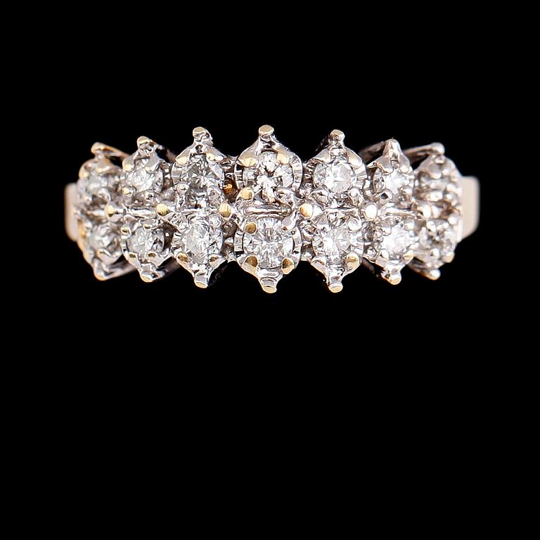 RING, 14 k guld, briljantslipade diamanter tot ca 0.50 ct.