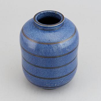 WILHELM KÅGE,  a stoneware vase, 'Argenta', 1079, Gustavsberg.