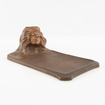 Videpoche Jugend 1910s/1920s copper-patinated bronze model no. 3984.