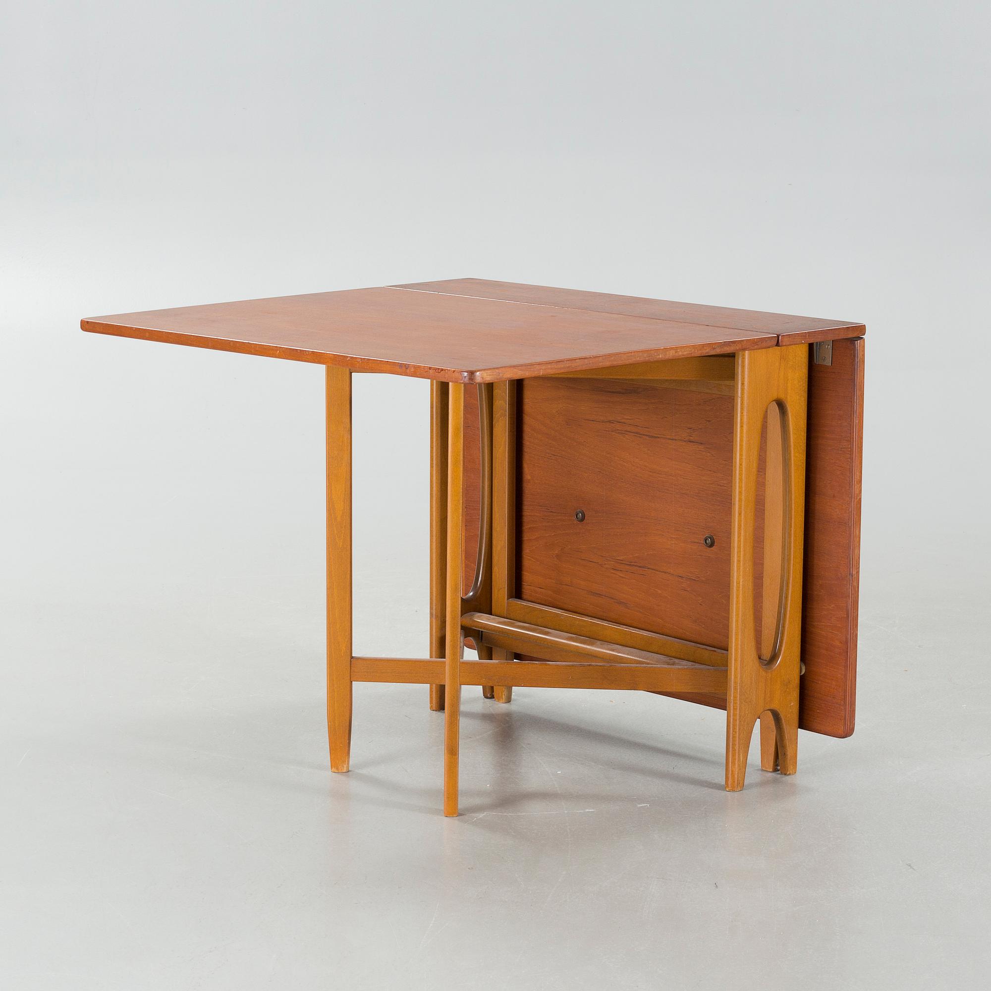 BENDT WINGE, a gateleg table, "Klaffebord nr. 2", Kleppe Møbelfabrikk, 1950/60s.