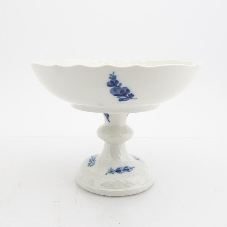 Service 68 dlr "Blå Blomst" Royal Copenhagen Denmark porcelain 1967-1991.