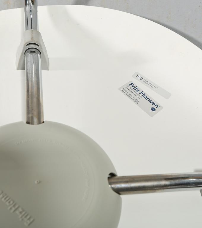 STOLAR, 4 st, "Sjuan", Arne Jacobsen, Fritz Hansen, 2001.