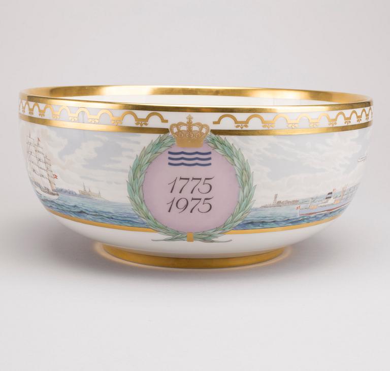 ROYAL COPENHAGEN BOWL.