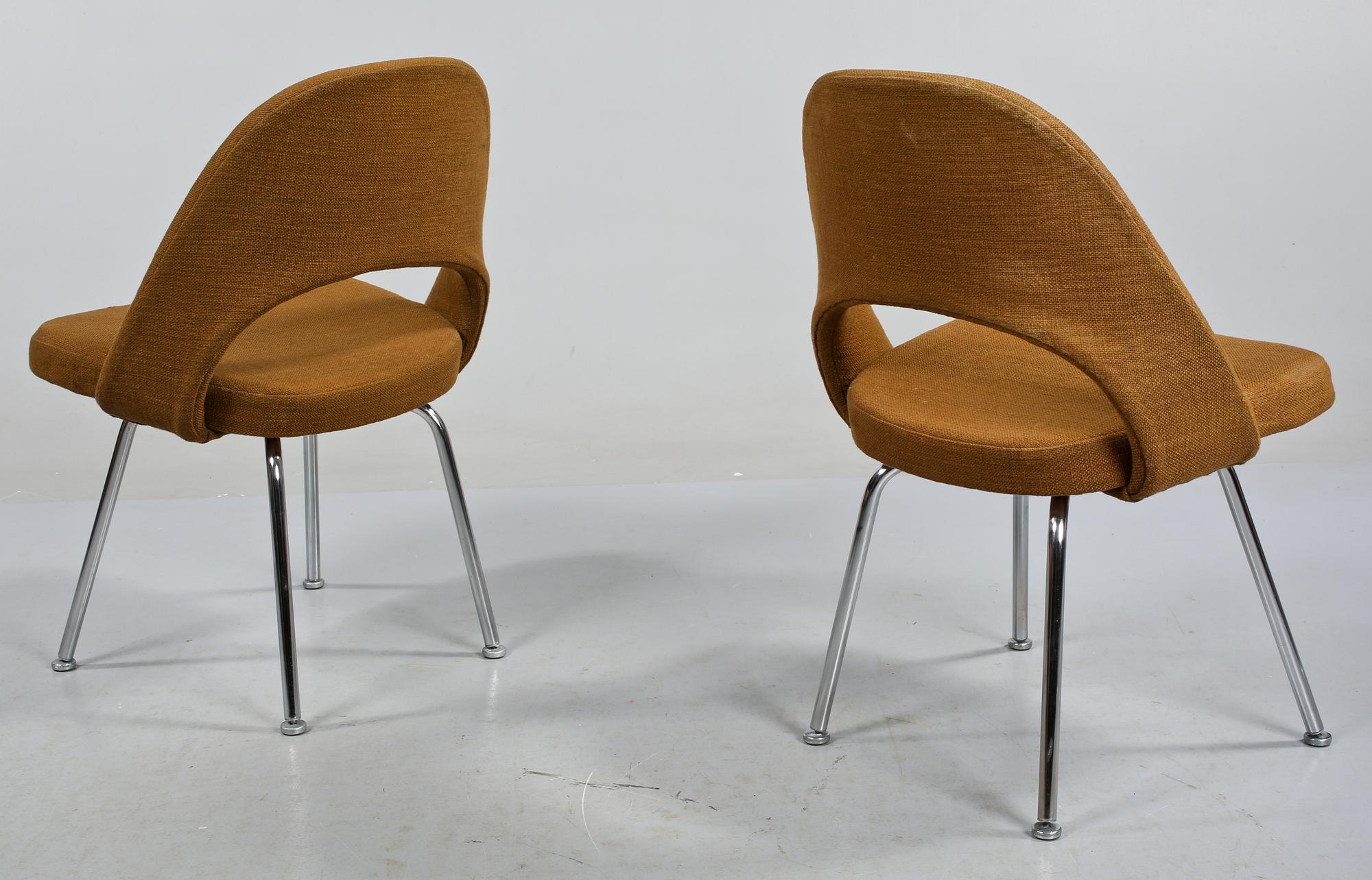 STOLAR, ett par, 'Side Chair', Eero Saarinen, Knoll, modell formgiven 1957.