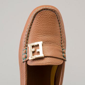 FENDI, skor, storlek 37,5.