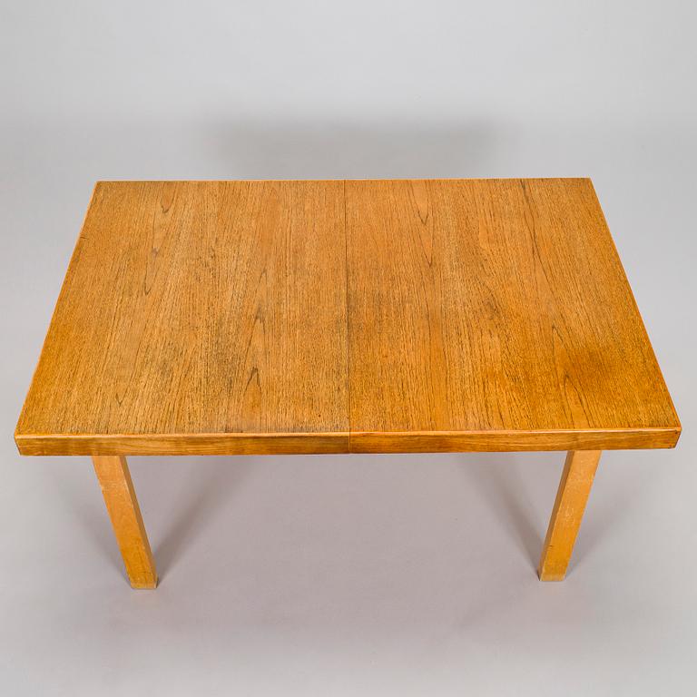 Alvar Aalto, matbord, modell 92 för O.Y. Huonekalu-ja Rakennustyötehdas A.B. 1900-talets mitt.