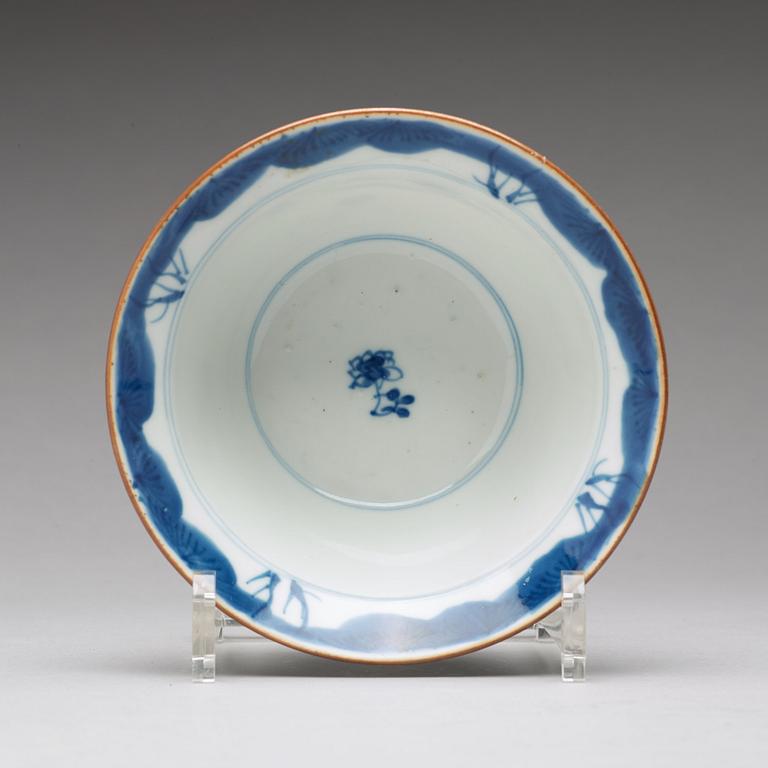 A blue and white bowl, Qing dynasty, Kangxi (1662-1722).