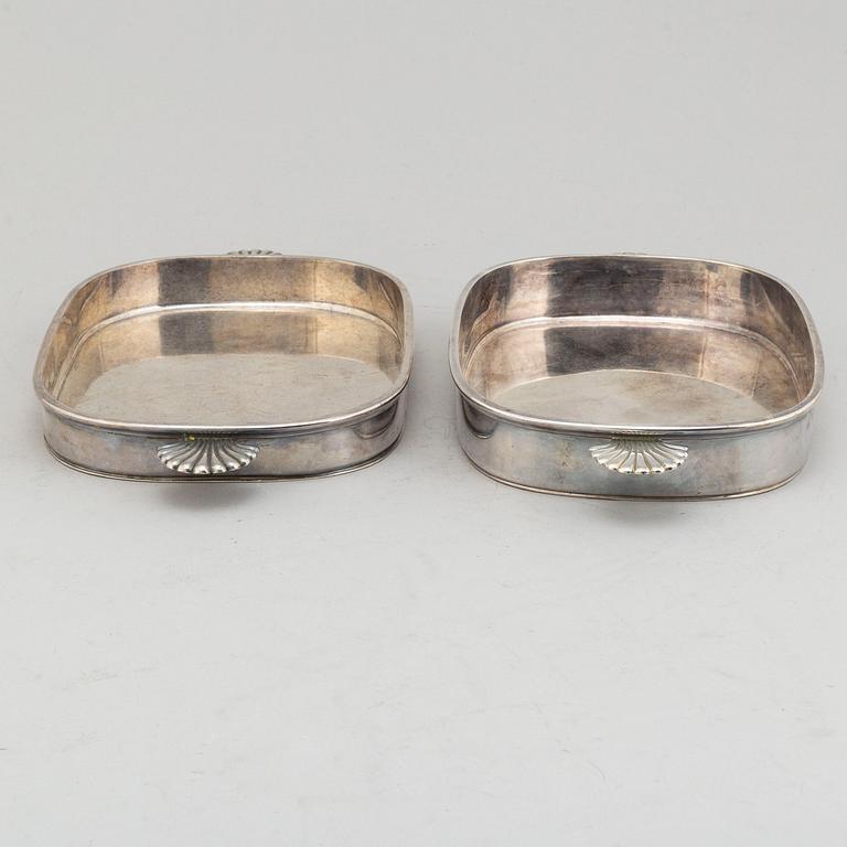 A pair of plated gratin dishes, CG Råström.