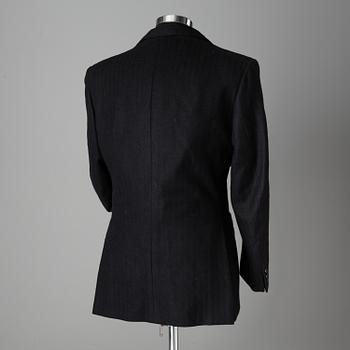 Five pieces of clothing owned by Kar de Mumma, second half of the 20th Century.