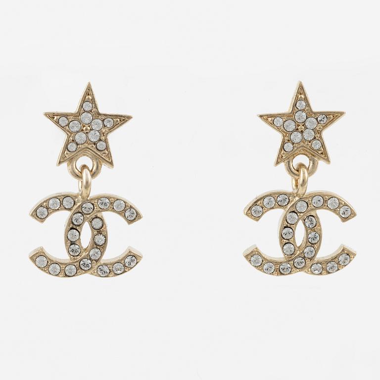 Chanel, a pair of earrings, purchased in 2023.