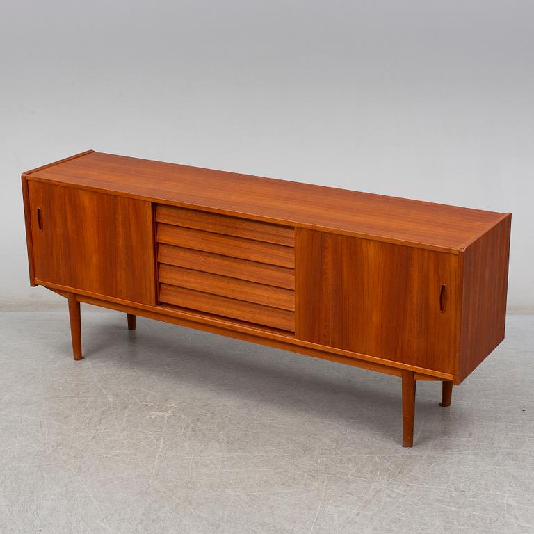 A NILS JONSSON sideboard, "Trio", Bra Bohag, Hugo Troeds, Bjärnum, 1960s.