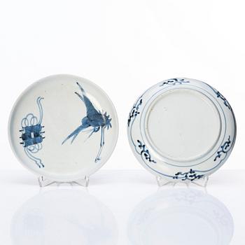 A set of five blue and white Japanese dishes, Edo period (1603-1868).