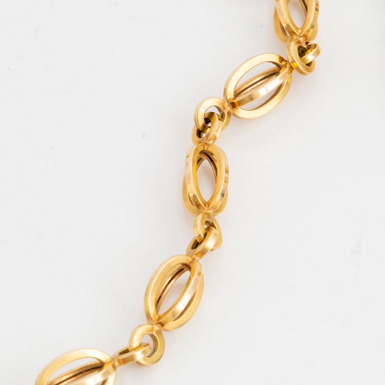 18K gold bracelet and necklace.