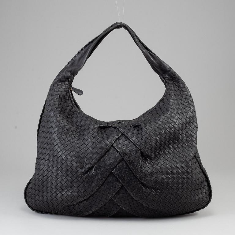BOTTEGA VENETA, a hobo leather bag.
