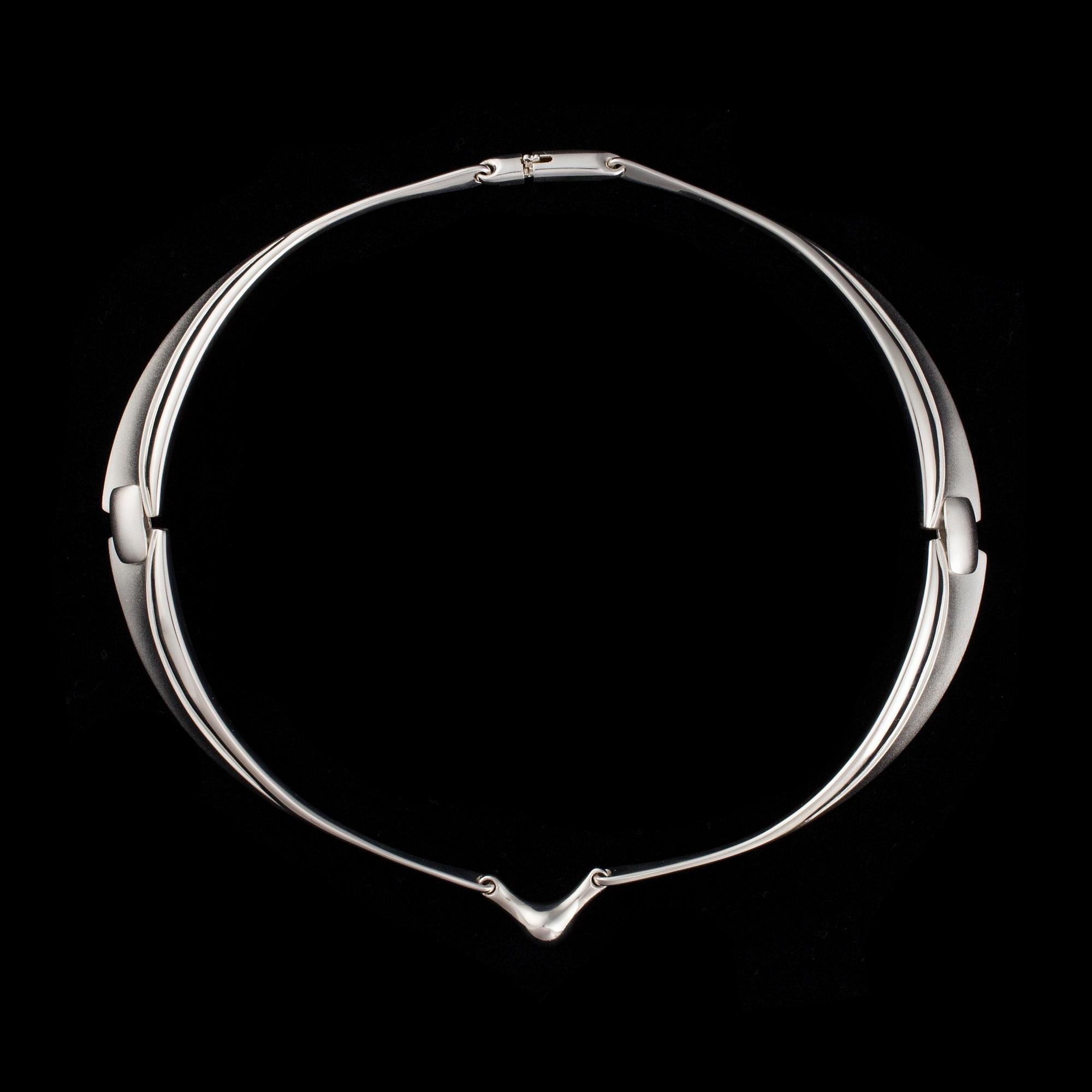 HALSSMYCKE, Vice Versa, sterling silver, Poul Havgaard Lapponia 1993. Vikt 55 g.