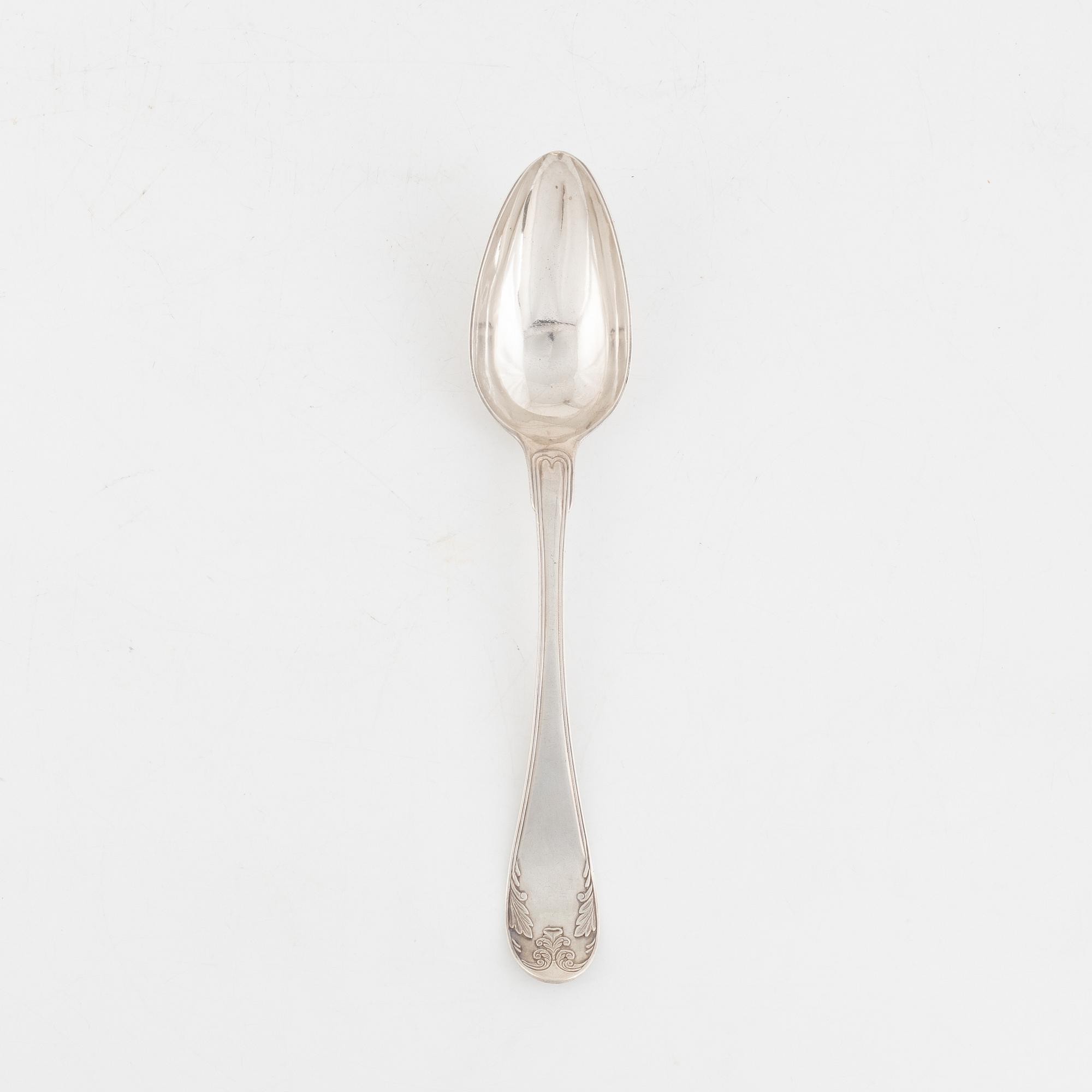 Gustaf Möllenborg, ragusked, silver, modell "Gammal Fransk", Stockholm 1824.