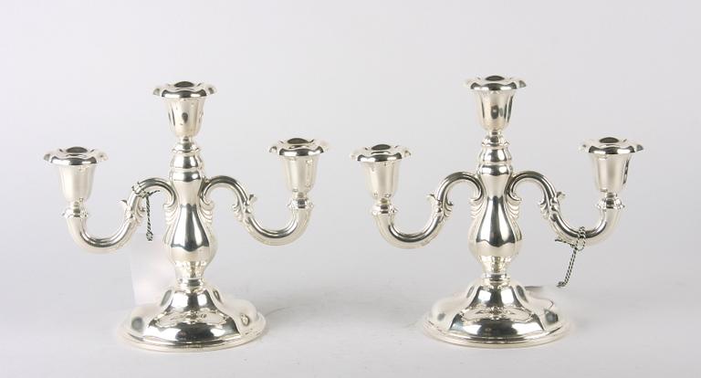 KANDELABRAR, ett par, silver, importstämplar.