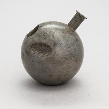 Nils Fougstedt, pocket flask, Company Svensk Tenn Stockholm 1931.